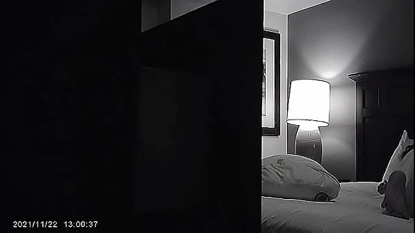 ซ่อนกล้องเย็ดกับเมียเพื่อนในห้องนอน